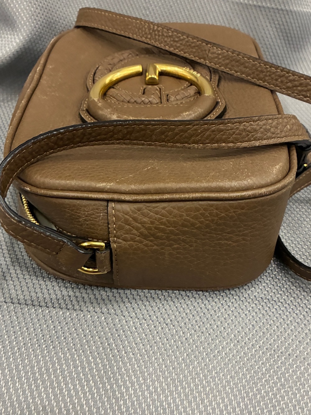 Authentic Gucci Arli Small Brown Leather Crossbody Camera Bag Gold GG-preowned - Picture 5 of 13